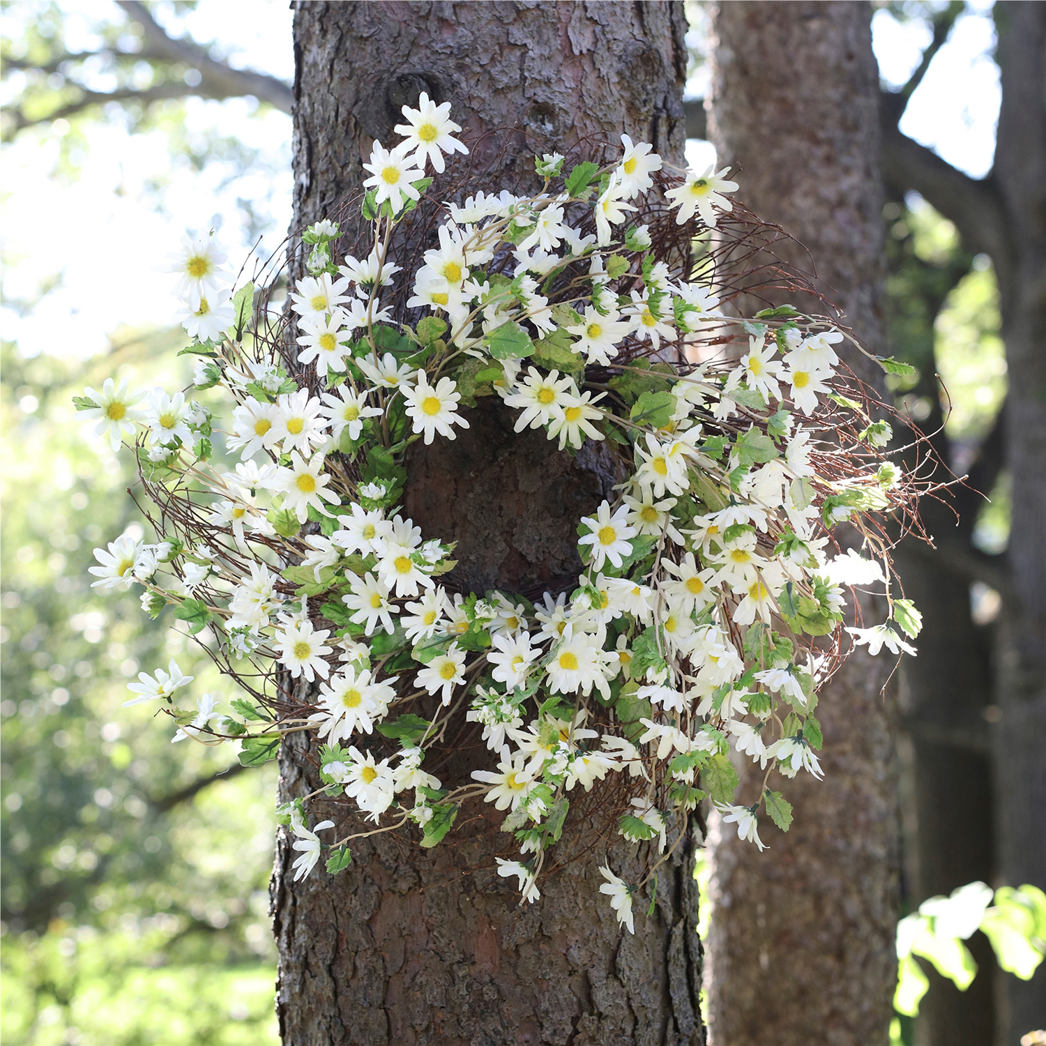 Daisy Wreath 23"D Polyester