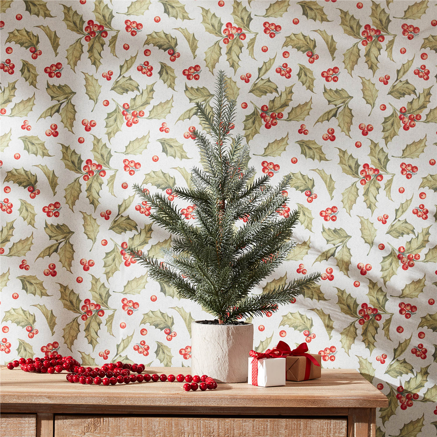 Pine Tree in Plastic Pot (Set of 2)